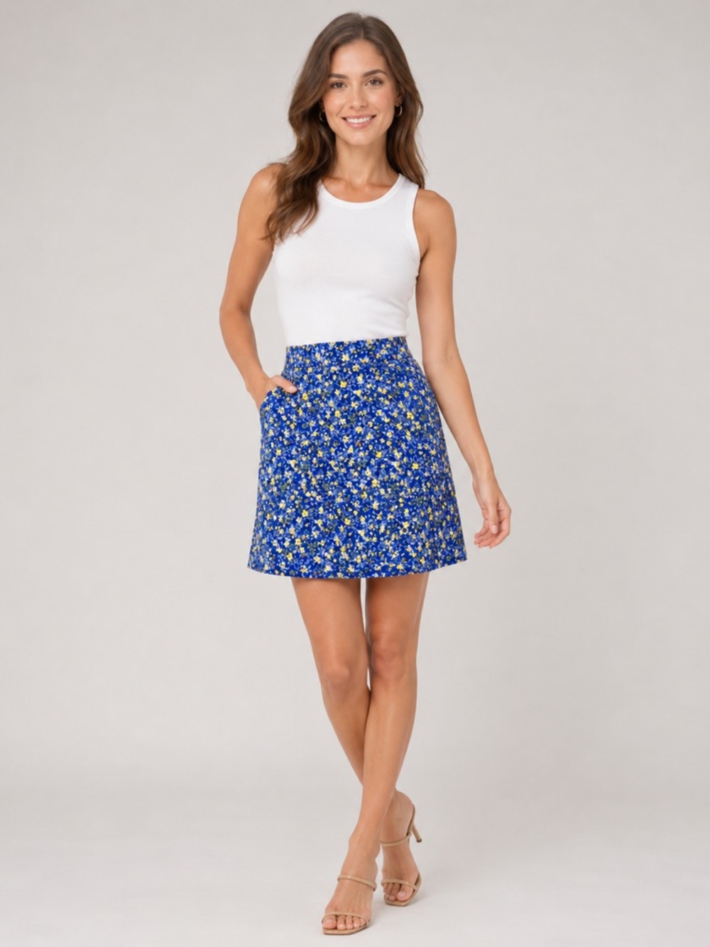 Gilli blue and yellow floral print mini skirt Medium
